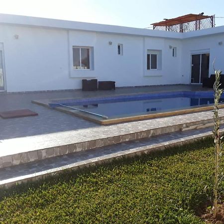 Villa CLIMATISEE avec piscine privée, ras el ma Bouarfaten Exterior foto