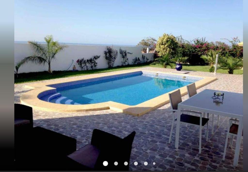 Villa CLIMATISEE avec piscine privée, ras el ma Bouarfaten Exterior foto