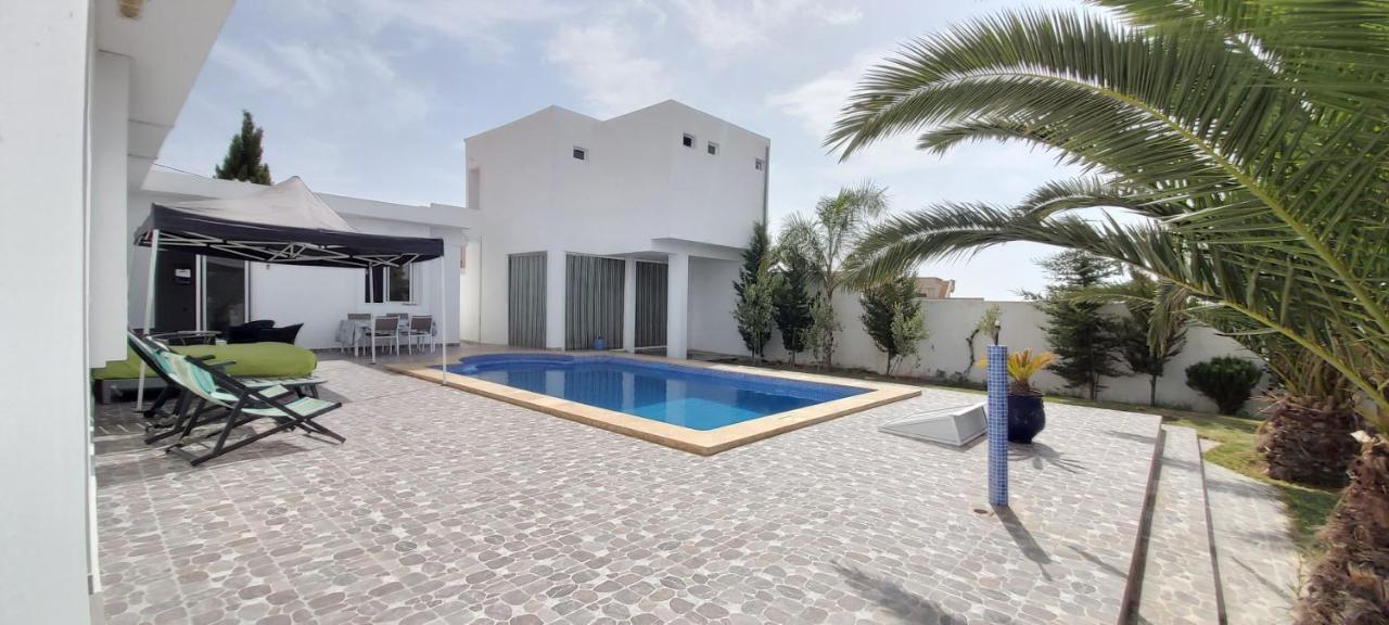 Villa CLIMATISEE avec piscine privée, ras el ma Bouarfaten Exterior foto